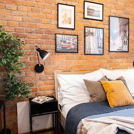 Apartamento Rentero Cozy Industrial 8min Dancing House Apartment, Praga