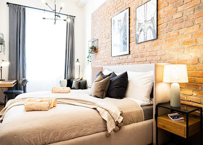 Rentero Cozy Industrial 8min Dancing House Apartment, Apartament Praga