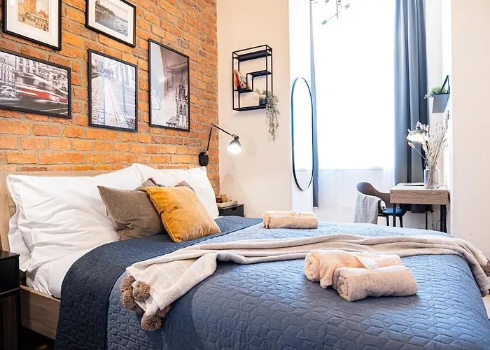 Rentero Cozy Industrial 8min Dancing House Apartment, Apartament Praga