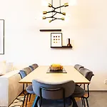 Apartman Rentero Cozy Industrial 8min Dancing House Apartment, Prága